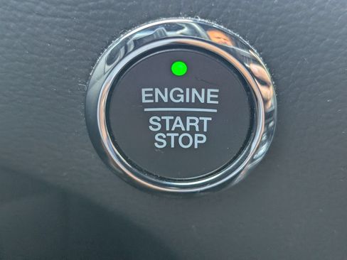 Used 2020 Ford Edge ST w/ Equipment Group 401A AWD/4WD image 19