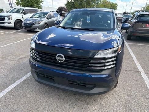 Certified 2025 Nissan Kicks SV w/ Charging Package AWD/4WD image 9