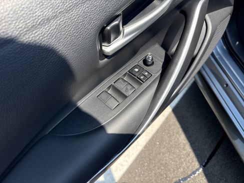 Used 2022 Toyota Corolla SE FWD image 10