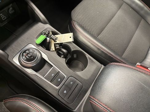 Used 2025 Ford Escape ST-Line image 30