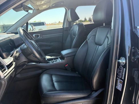 Used 2024 Kia Sorento S AWD/4WD image 29