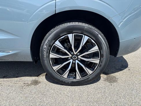 Used 2023 Volvo XC60 B5 Plus w/ Climate Package AWD/4WD image 31