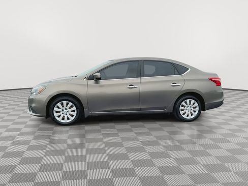 Used 2016 Nissan Sentra SV FWD image 5
