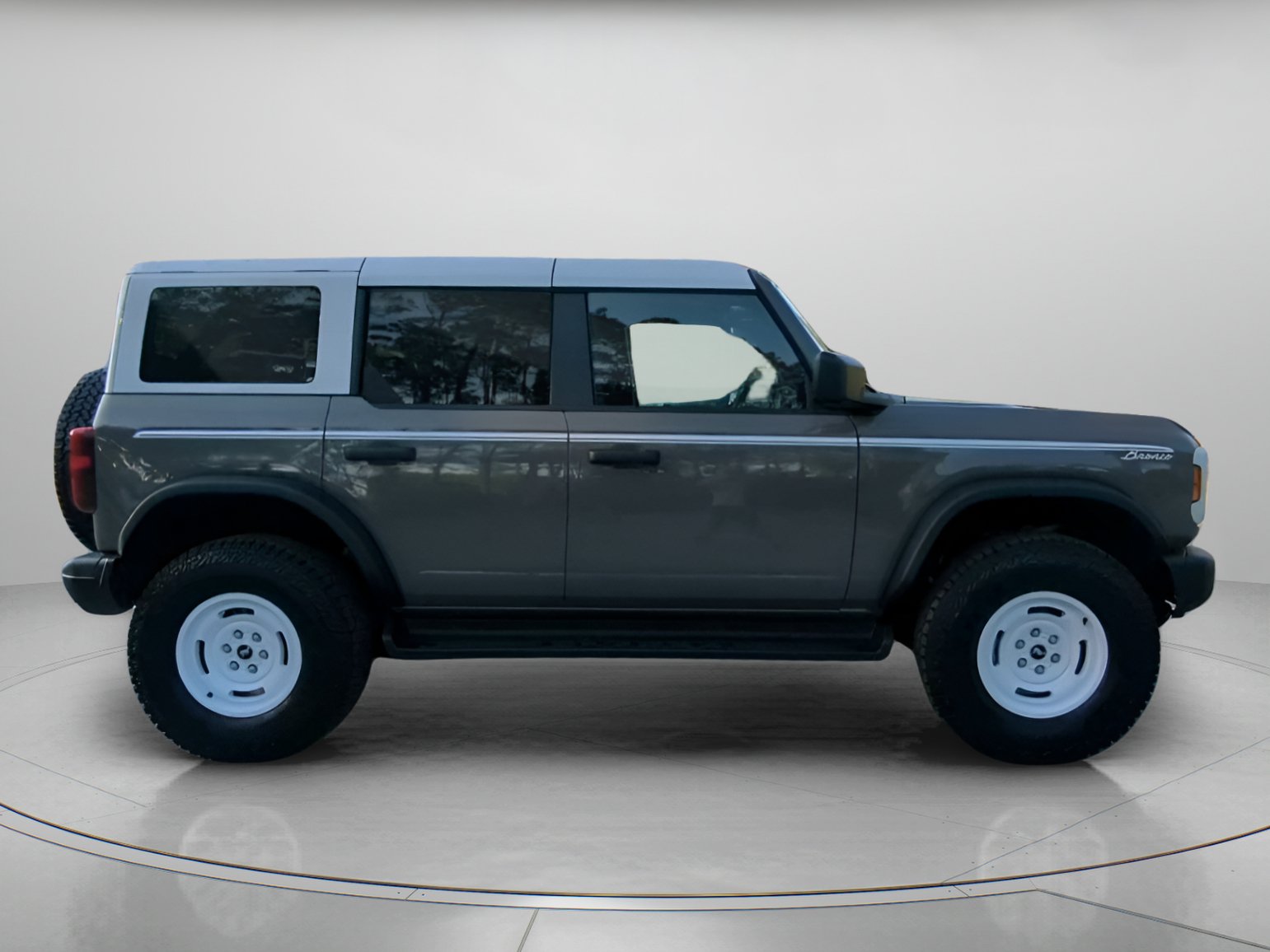 New 2026 Ford Bronco Heritage Edition AWD/4WD image 36