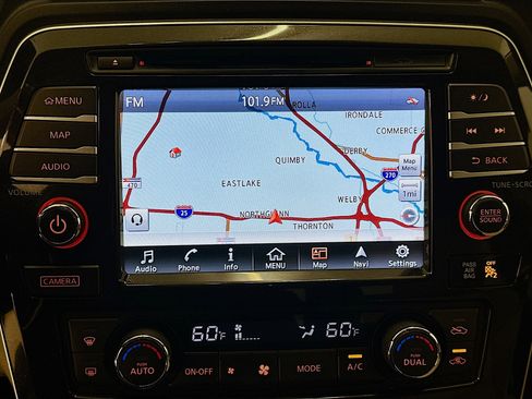 Used 2017 Nissan Maxima Platinum FWD image 22
