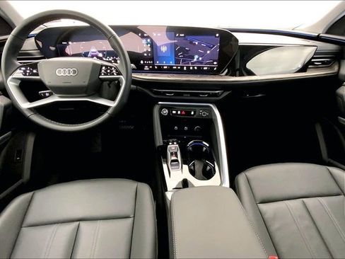 Certified 2025 Audi Q5 Premium w/ Convenience Package AWD/4WD image 12