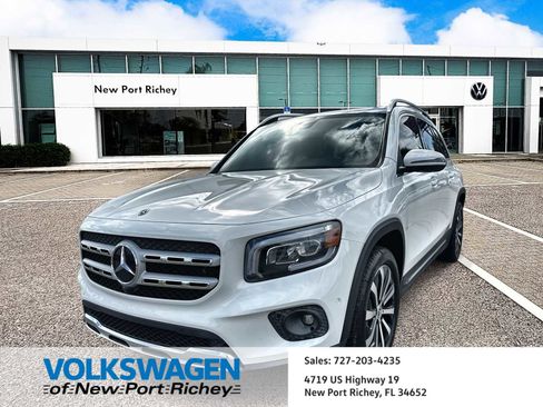 Used 2022 Mercedes-Benz GLB 250 image 1