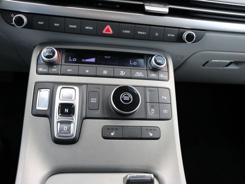 Used 2025 Hyundai Palisade SEL FWD image 25