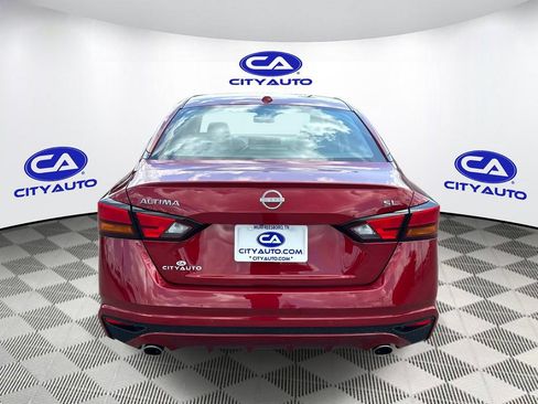Used 2024 Nissan Altima 2.5 SL FWD image 5
