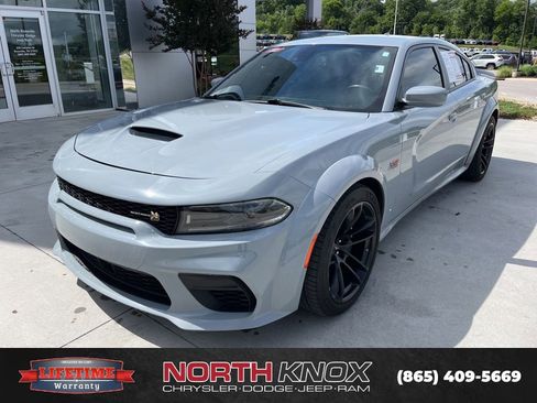 Used 2022 Dodge Charger Scat Pack RWD image 1