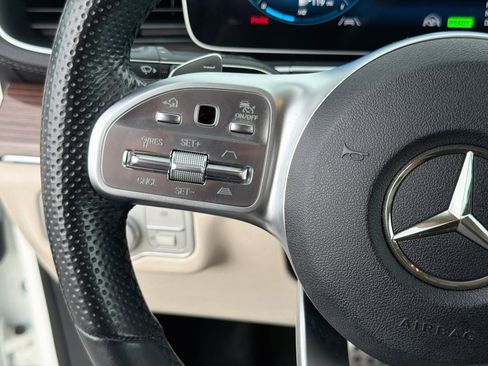 Used 2021 Mercedes-Benz GLS 580 4MATIC image 40