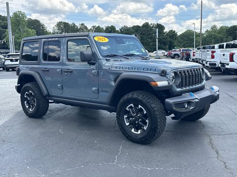 Used 2025 Jeep Wrangler Unlimited Rubicon 4xe w/ Safety Group AWD/4WD image 2