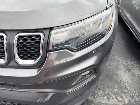 Used 2023 Jeep Compass Latitude AWD/4WD image 11
