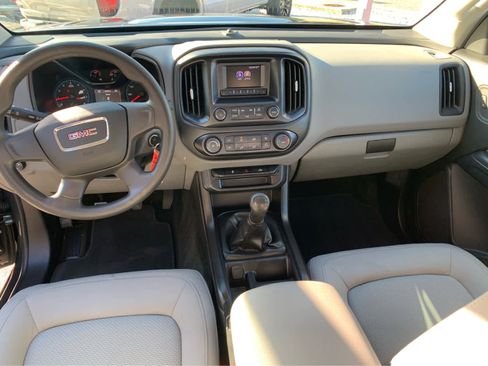 Used 2017 GMC Canyon W/T image 9