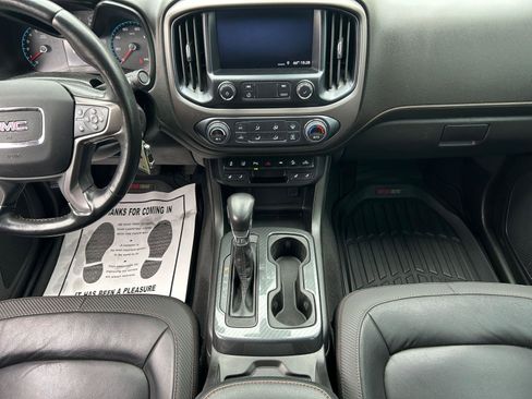 Used 2022 GMC Canyon AT4 image 11