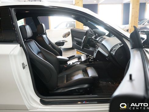 Used 2011 BMW 1 Series M image 32