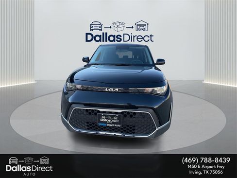 Used 2025 Kia Soul LX w/ LX Technology Package image 3