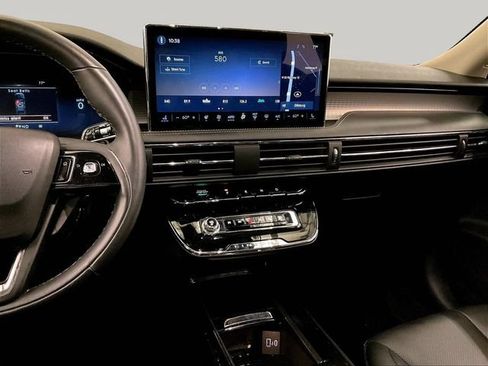 Used 2023 Lincoln Corsair AWD w/ Equipment Group 101A image 6