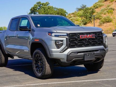 New 2026 GMC Canyon Elevation w/ Convenience Package RWD image 5