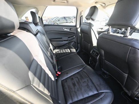 Used 2024 Ford Edge SEL w/ Convenience Package image 28