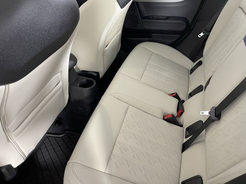 Used 2026 MINI Cooper 4-Door Hardtop image 16