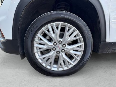 Used 2024 GMC Acadia Elevation image 23