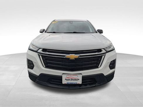 Used 2022 Chevrolet Traverse LS AWD/4WD image 2