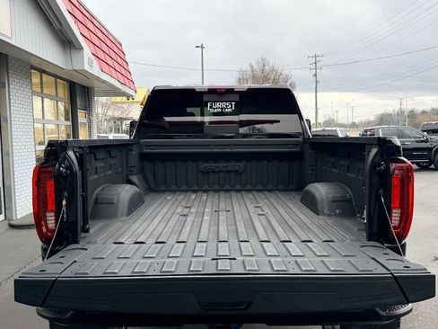 Used 2022 GMC Sierra 2500 AT4 w/ AT4 Premium Plus Package image 10