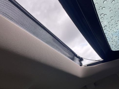 Used 2021 Ford Explorer Limited w/ Equipment Group 301A image 12