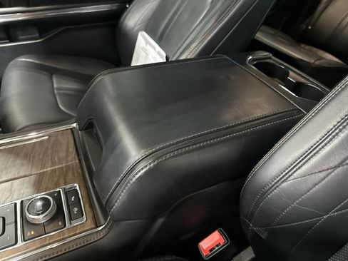 Used 2020 Ford Expedition Platinum AWD/4WD image 28