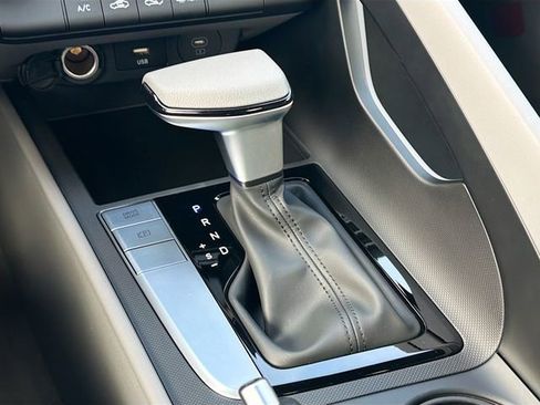 New 2026 Hyundai Elantra SE image 16