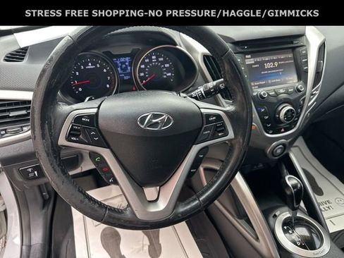 Used 2013 Hyundai Veloster RE:MIX Edition image 12