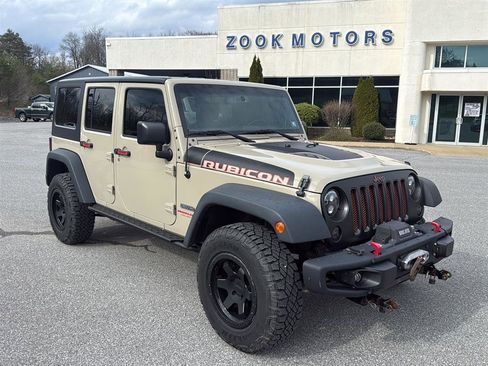 Used 2018 Jeep Wrangler Unlimited Rubicon AWD/4WD image 3