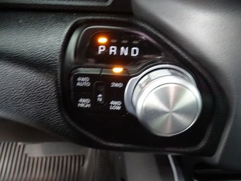Used 2022 RAM 1500 Laramie AWD/4WD image 12