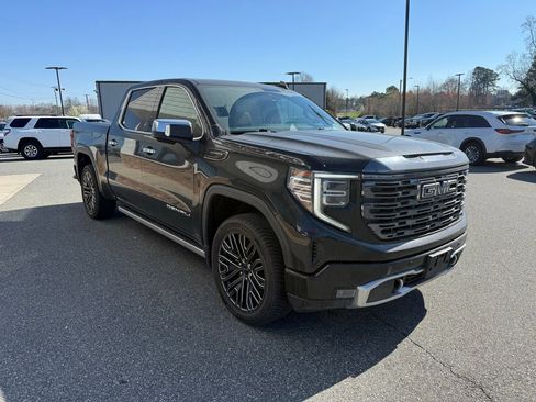 Used 2022 GMC Sierra 1500 Denali Ultimate image 8