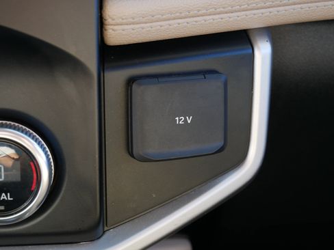 Certified 2024 Ford Expedition Limited image 35