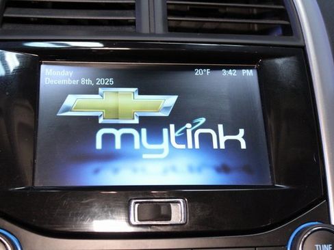 Used 2015 Chevrolet Malibu LT image 22