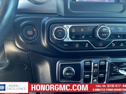 Used 2021 Jeep Gladiator Sport AWD/4WD image 16