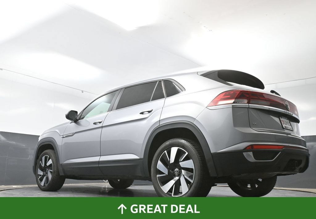 Used 2025 Volkswagen Atlas Cross Sport SE FWD image 58
