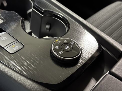 New 2026 Nissan Rogue SV image 24