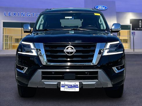 Used 2021 Nissan Armada Platinum w/ Captain's Chairs Package AWD/4WD image 2