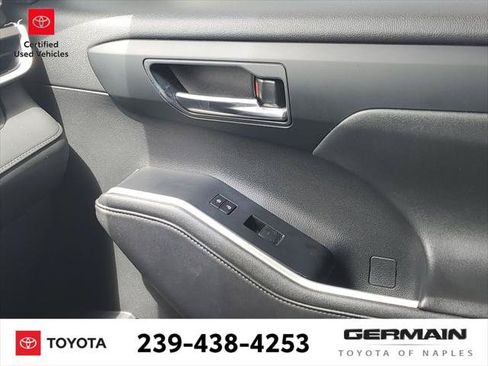 Certified 2020 Toyota Highlander XLE FWD image 29
