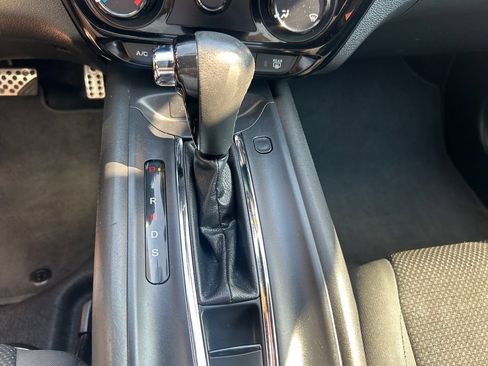 Used 2021 Honda HR-V Sport image 25