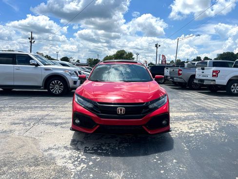 Used 2018 Honda Civic Sport Touring image 8