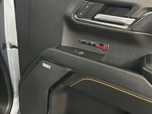 Used 2024 GMC Sierra 1500 AT4 w/ Technology Package image 44