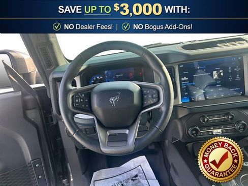 Used 2024 Ford Bronco Outer Banks AWD/4WD image 18