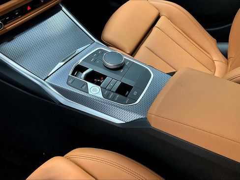 New 2025 BMW 330i Sedan RWD image 21