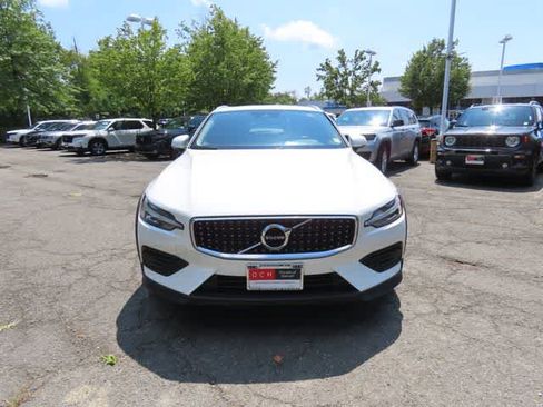 Used 2020 Volvo V60 T5 Cross Country w/ Protection Package Premier AWD/4WD image 6