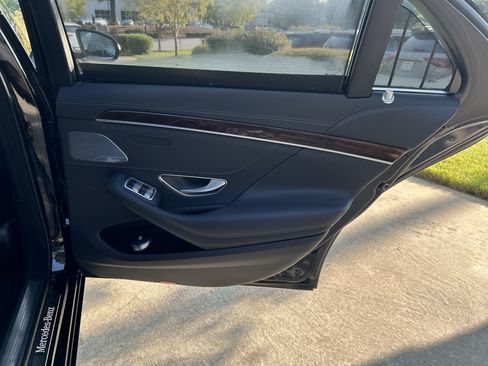Certified 2018 Mercedes-Benz S 450 4MATIC Sedan image 33