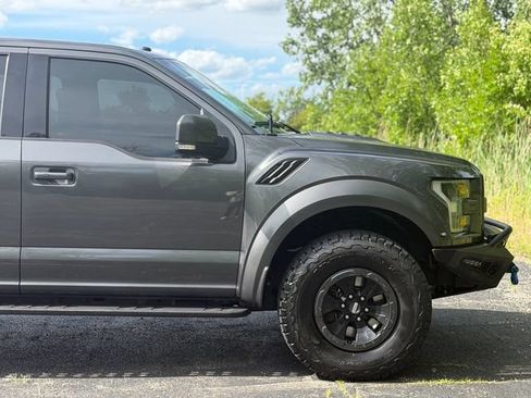 Used 2018 Ford F150 Raptor w/ Equipment Group 802A Luxury AWD/4WD image 16